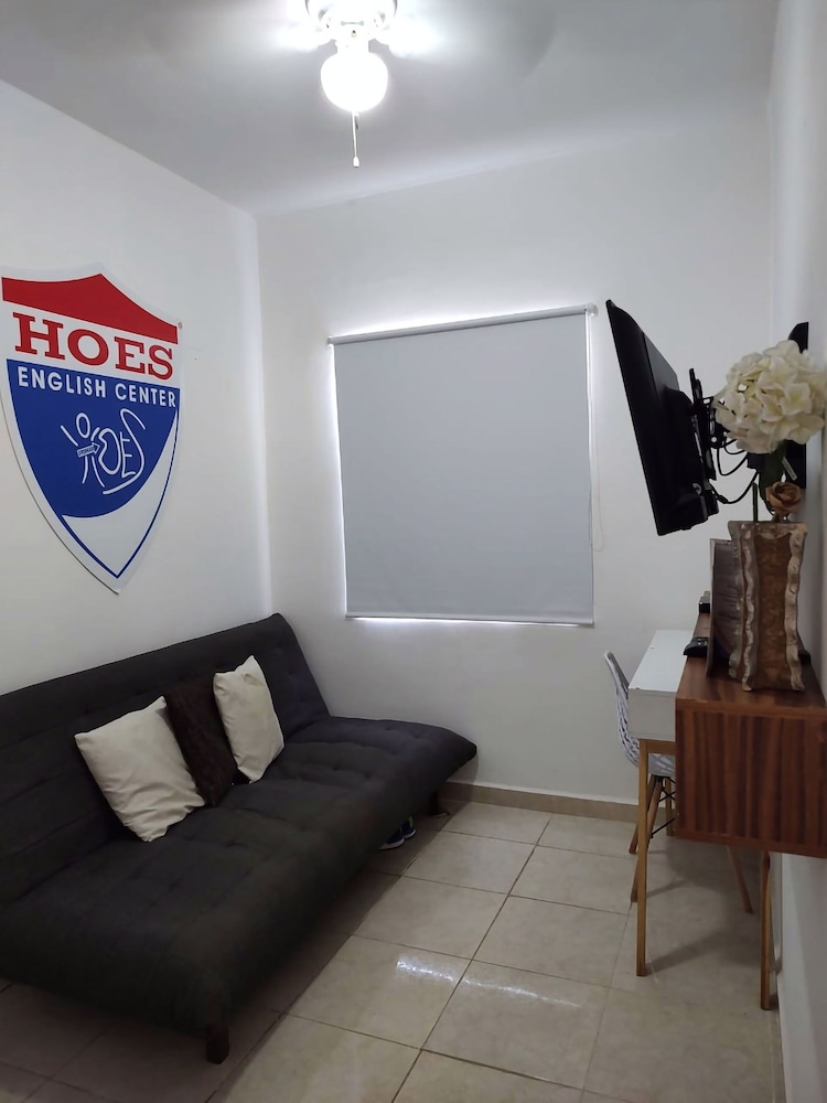 Devoted Hoestel in Cancun With Equipped Kitchen, Pool, Close to Beaches & More!