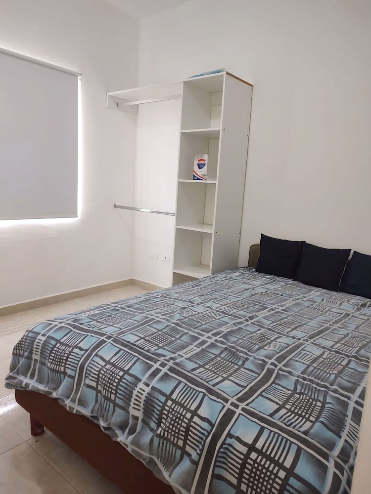 Devoted Hoestel in Cancun With Equipped Kitchen, Pool, Close to Beaches & More!