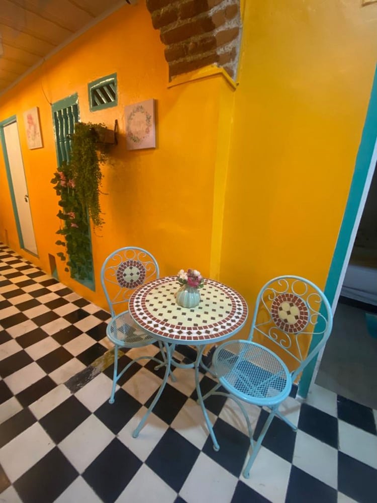 Room in Lodge - Cr-3 Room In Getsemani With Breakfast Wifi And Air Conditioning
