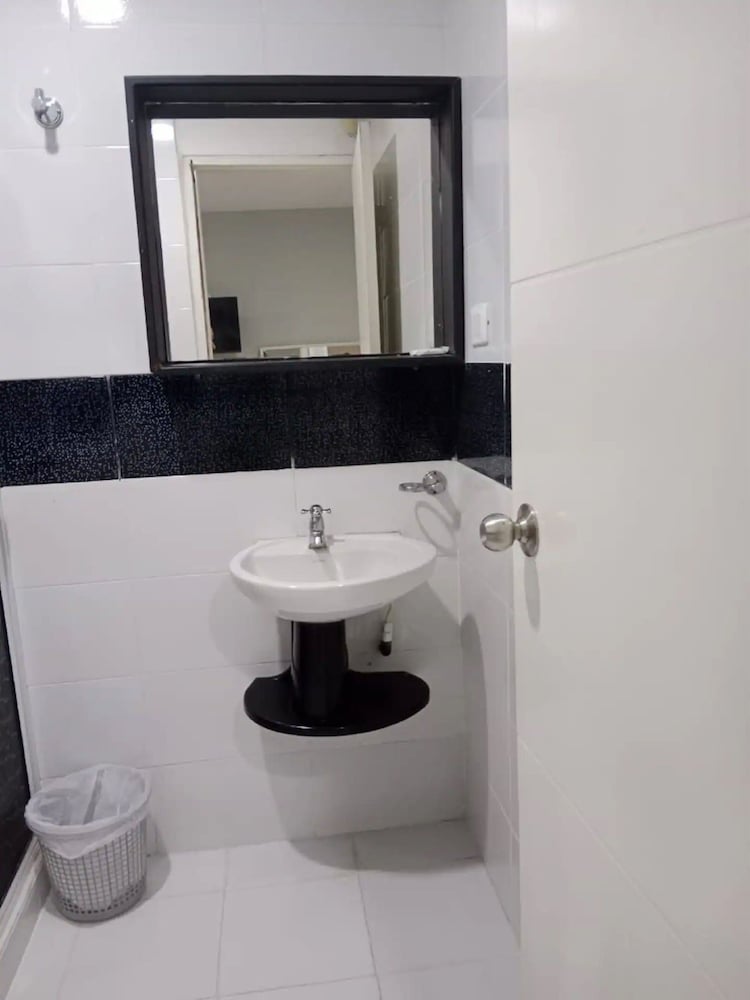 Room-bm-8 Room Near the sea With air con