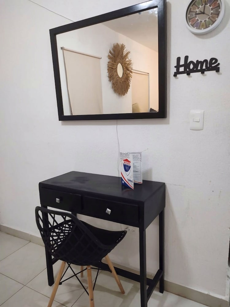 Beautiful Hoestel Near Cancun Beaches With Comfort and Security Guaranteed!