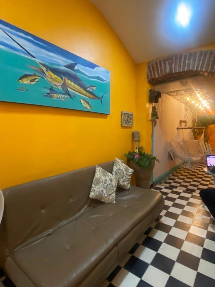 Room in Lodge - Cr-1 Room In Getsemani With Breakfast Wifi And Air Conditioning