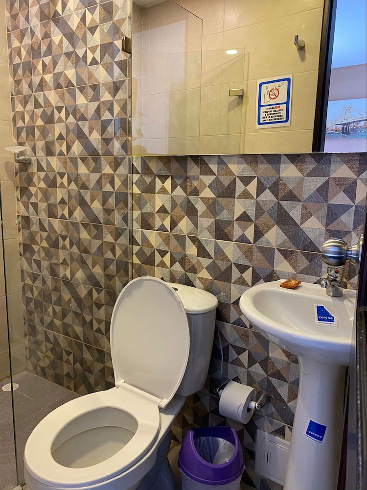 "room in Guest Room - Hotel Room in Gethsemane Walled City With breakfast cl-3" view 4