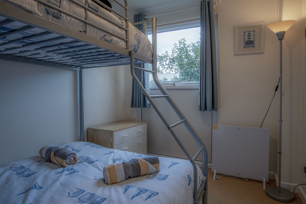 Trewent Park - 2 Bed - Freshwater East view 5