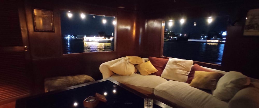 Sabai Sabai Liveaboard Bangkok