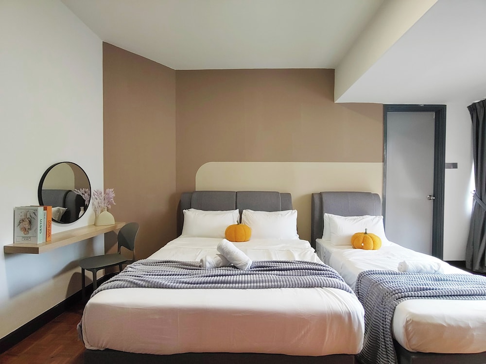 Plaza Berjaya by Manhattan Group