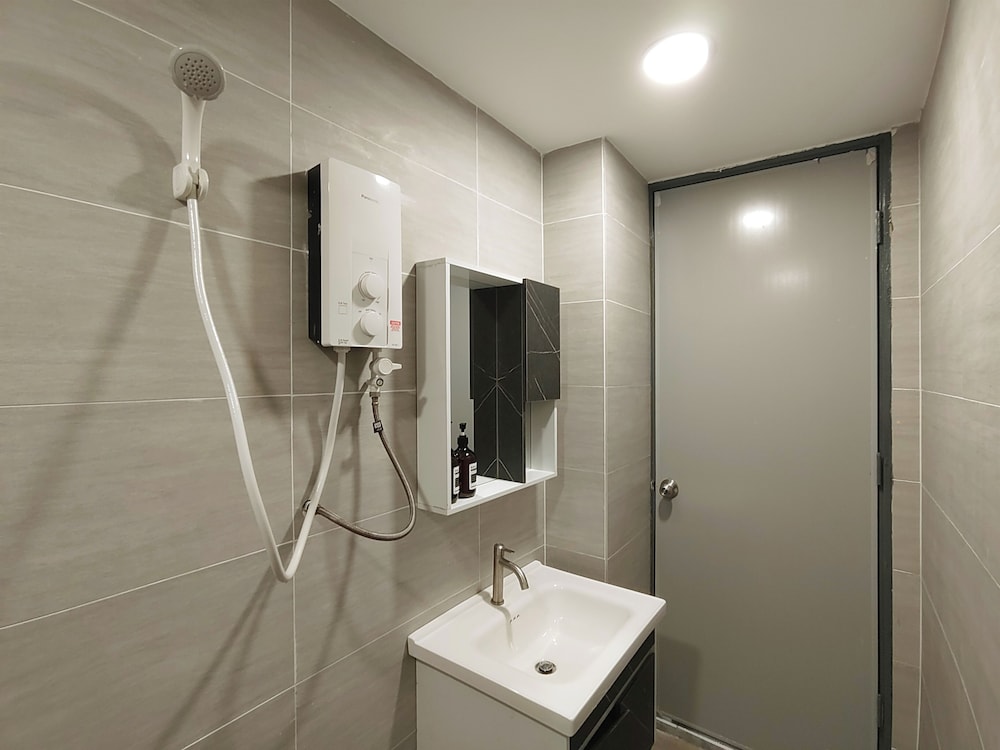 Plaza Berjaya by Manhattan Group