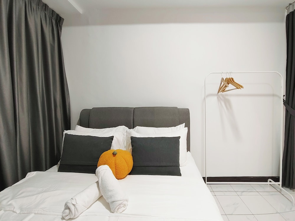 Plaza Berjaya by Manhattan Group