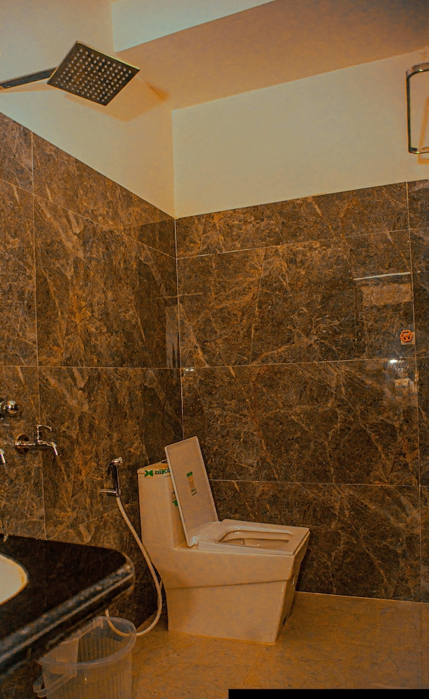 Golden Vista Resort - 10 Minute From Mayapur Temple