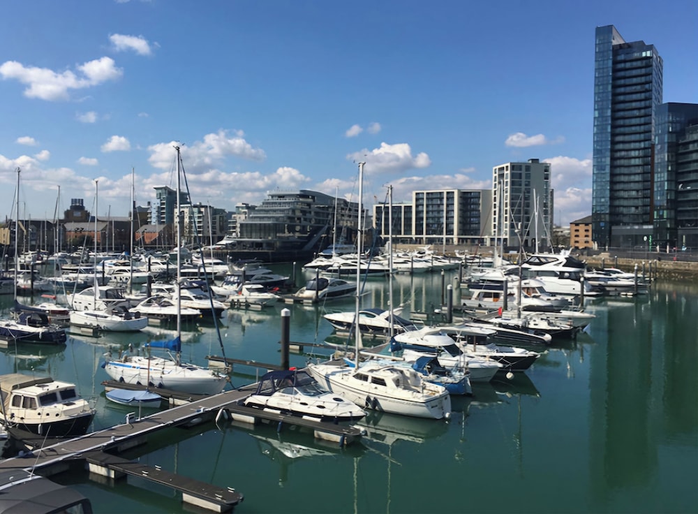 Southampton City View Apartment