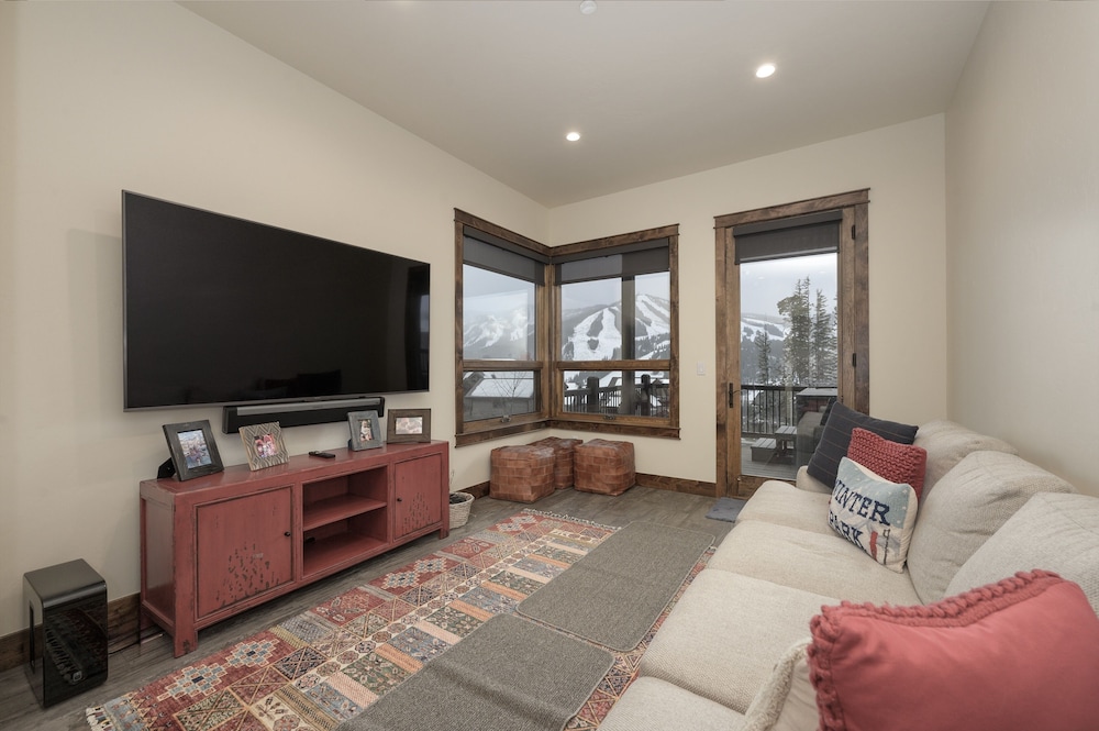 Summit Place At Lakota 4 Bedroom Townhouse by RedAwning - Property Image 11