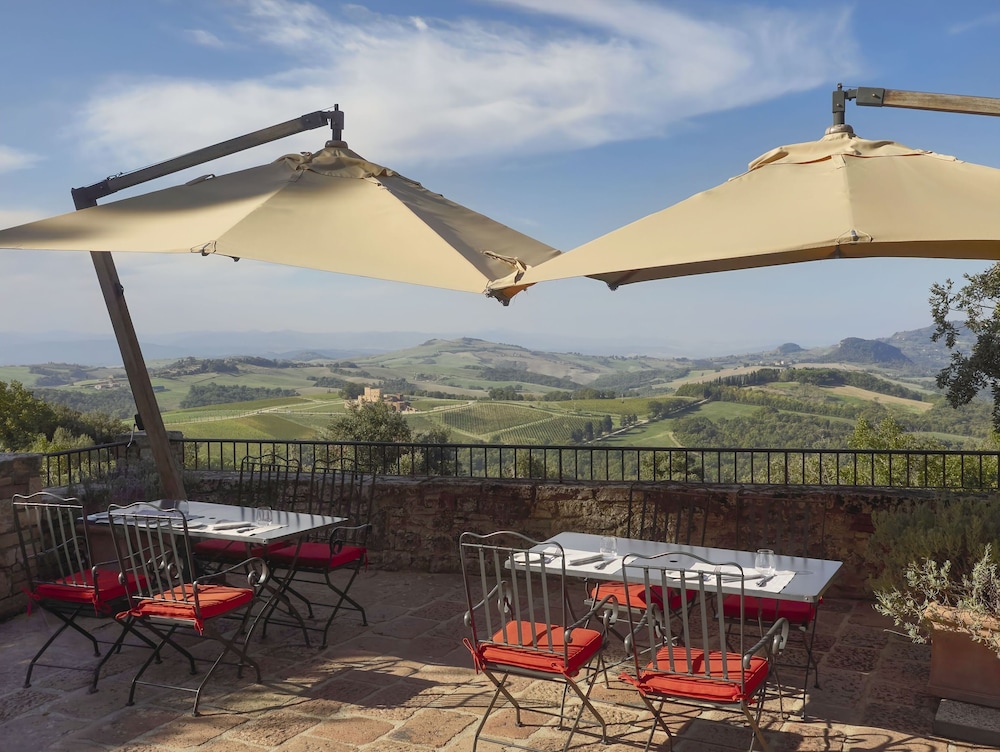 Borgo Pignano Volterra Tuscany