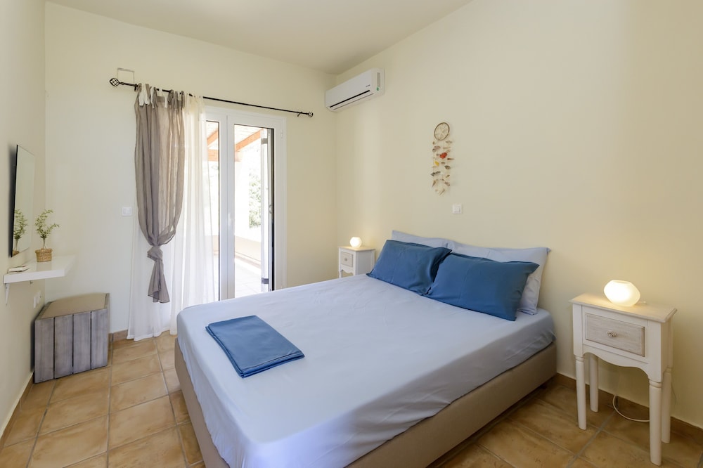 Porto Aqua Vista - Premium Seaside Villa w Pool photo 4