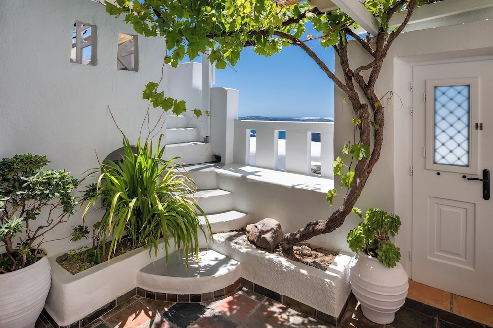 FEGGARI APARTMENTS
