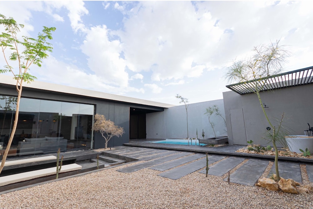 Portal Chalets With Private Pool- Qirwan