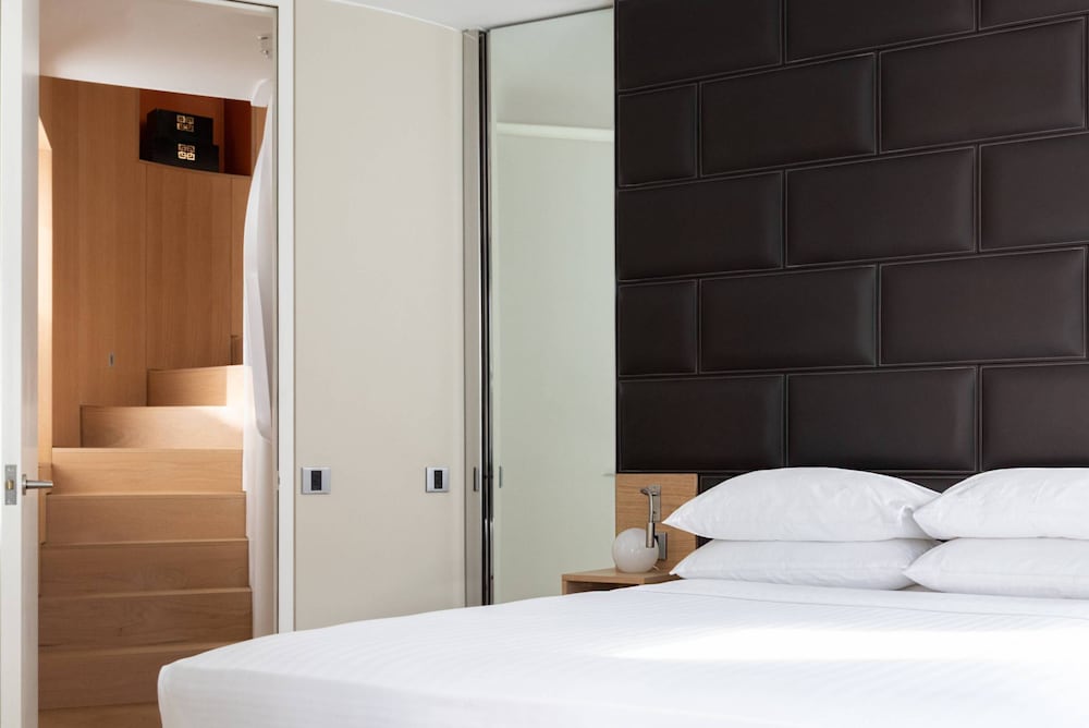 Hanway Street by Onefinestay