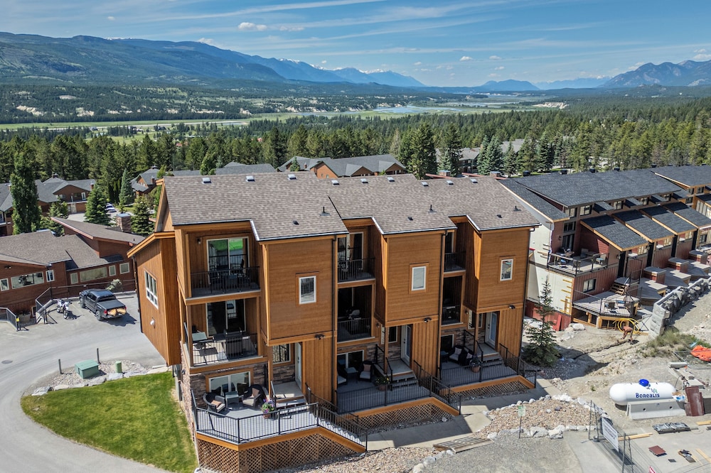 Fairmont Creek Property Rentals The Residences