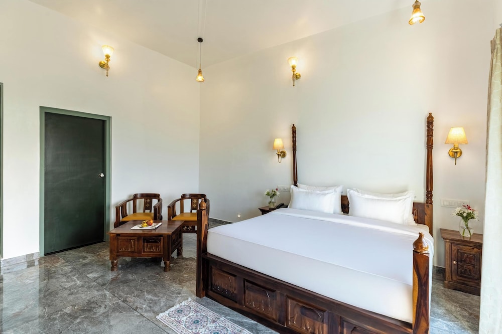 Merriment Luxury Resort & Private Pool Villa, Abu Road