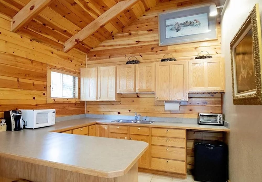 Alaskan Inn