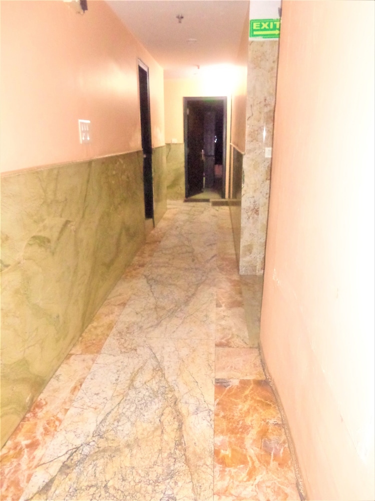 Hotel Raj International DX view 2