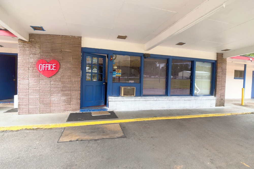 Hotel O Heart of Dixie Dadeville AL HWY 280