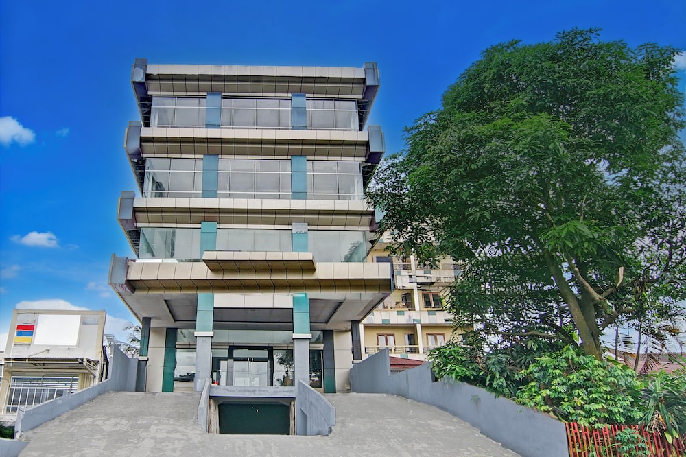 Townhouse Oak Pekanbaru near Mall Pekanbaru formerly Hotel Grand Sahara