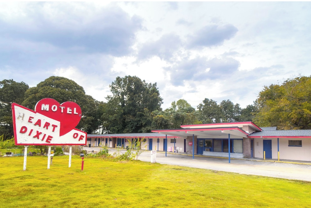 Hotel O Heart of Dixie Dadeville AL HWY 280