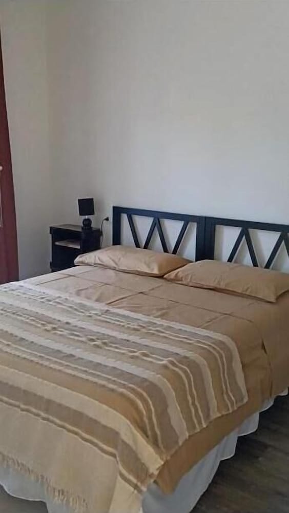 Ripe's Forest Garden Guest House — Rome photo 3