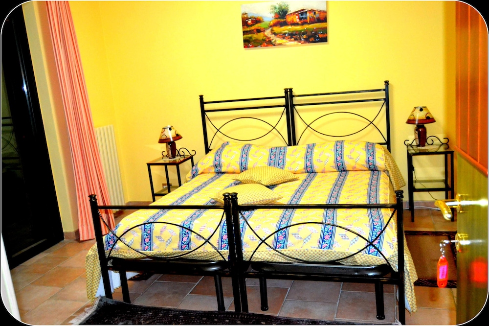 Holiday House & Events With Private Pool in the Center of Sicily view 3
