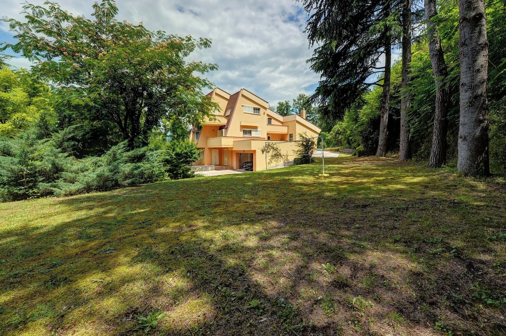 Beautiful Villa With Pool in Arce Fr Italy