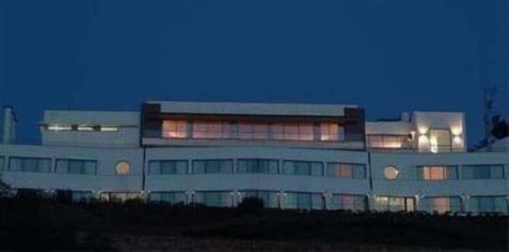 Hotel Quinta do Louredo - Image 1