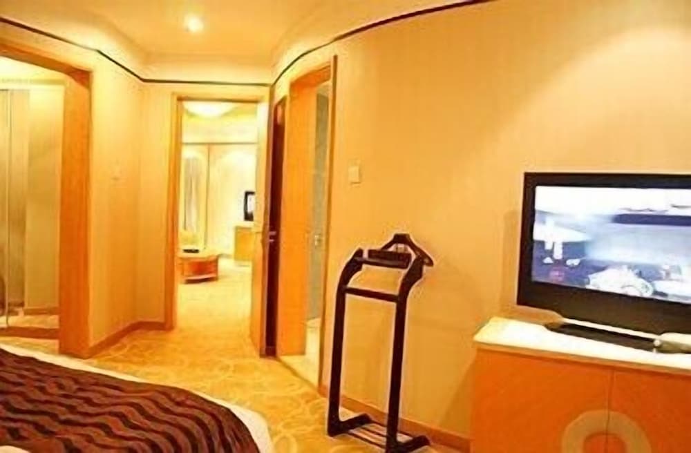 Days Hotel & Suites by Wyndham Jiaozuo view 5