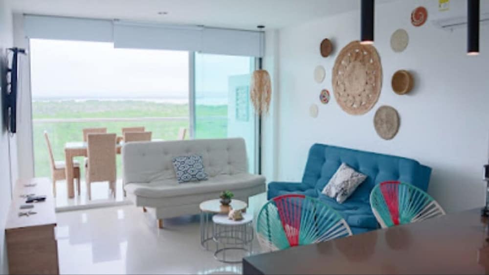 1ME-6 APARTAMENTO FRENTE AL MAR CON WIFI view 3