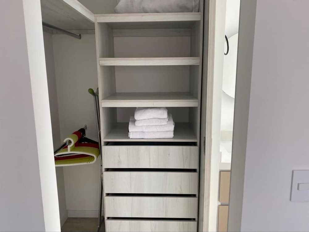 Apto Ph Remodelado, Amoblado Sta Barbara 1 Alcoba view 2