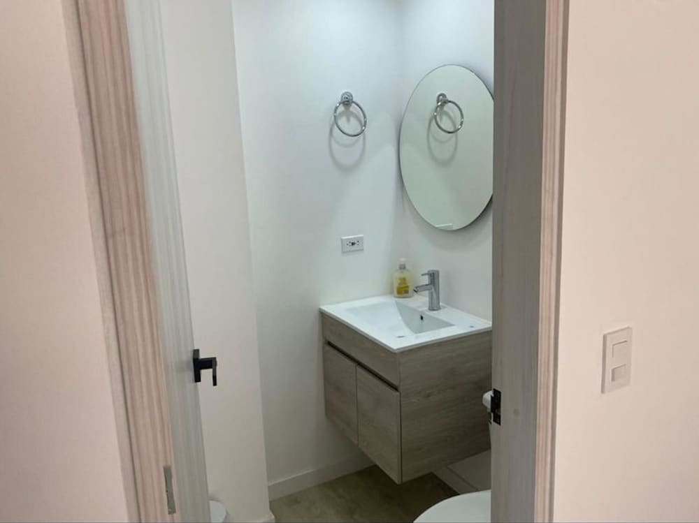 Apto Ph Remodelado, Amoblado Sta Barbara 1 Alcoba view 3