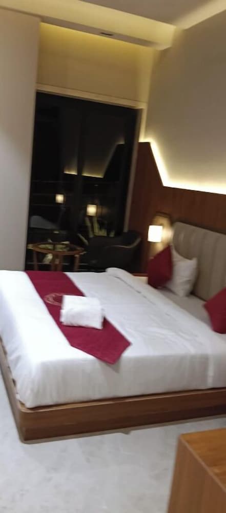Hotel Tanishka INN