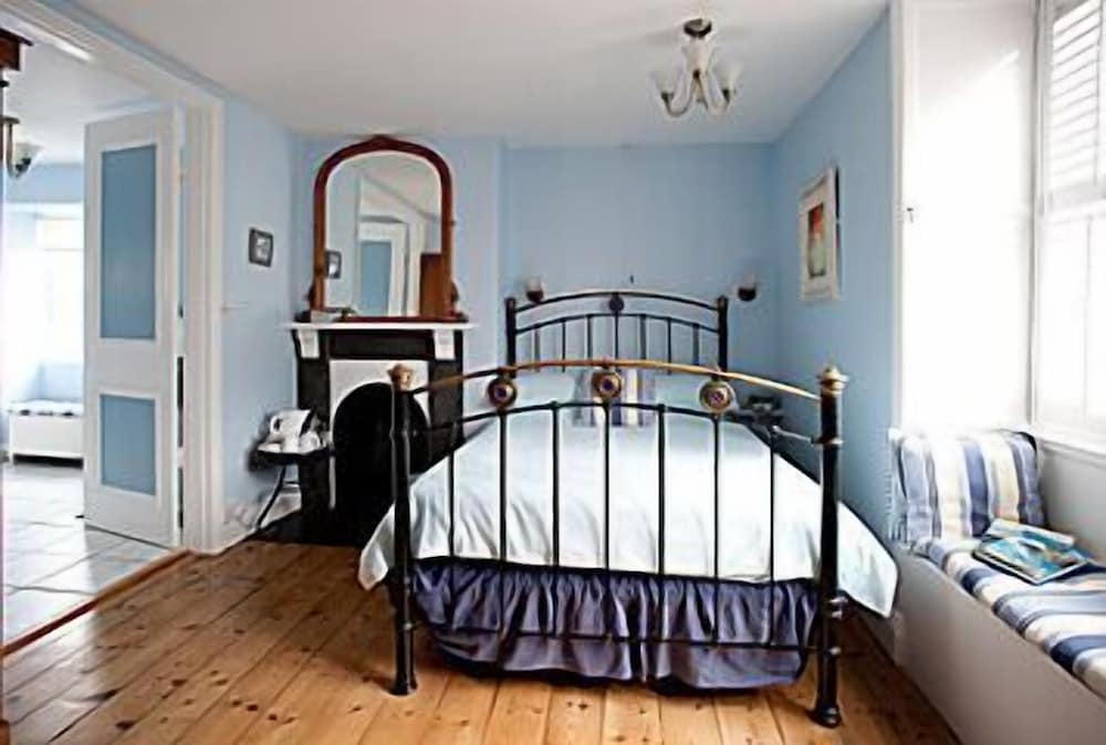 Molesworth Manor view 5