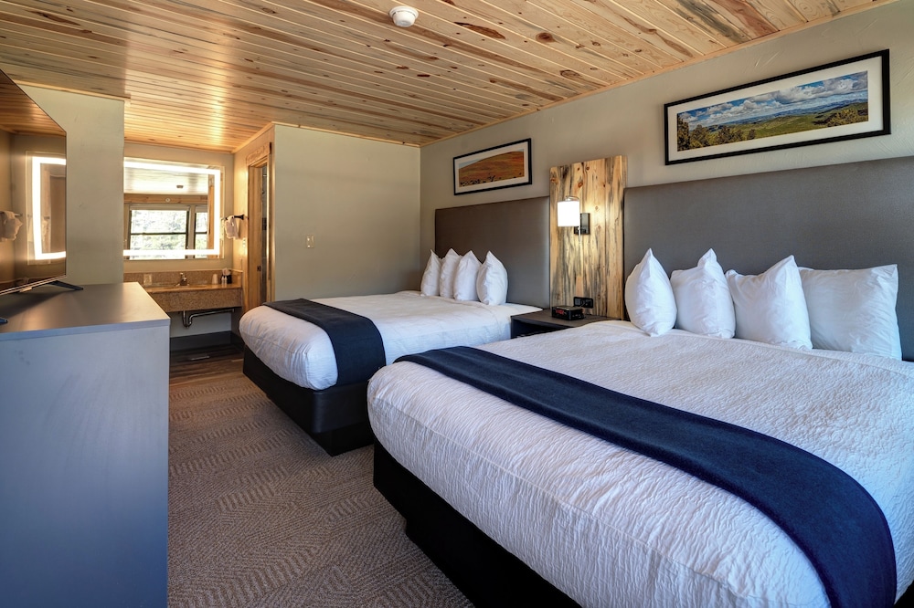 State Game Lodge at Custer State Park Resort