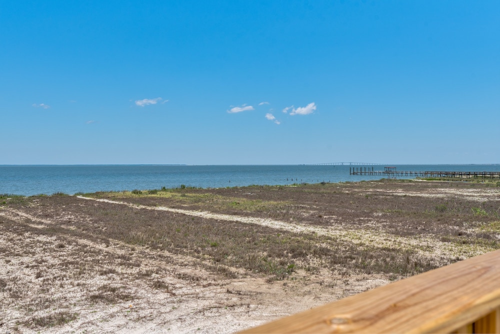 Wine N' Sea - 2704 Bienville 5 Bedroom Home by RedAwning
