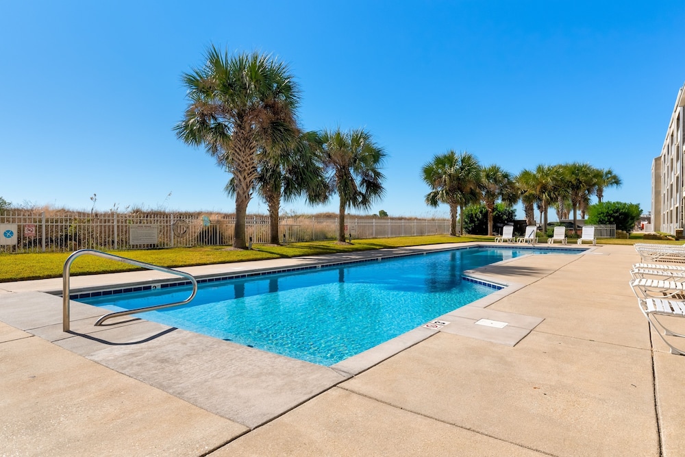 Dauphin Luv A - Beach Club #201-a 2 Bedroom Condo