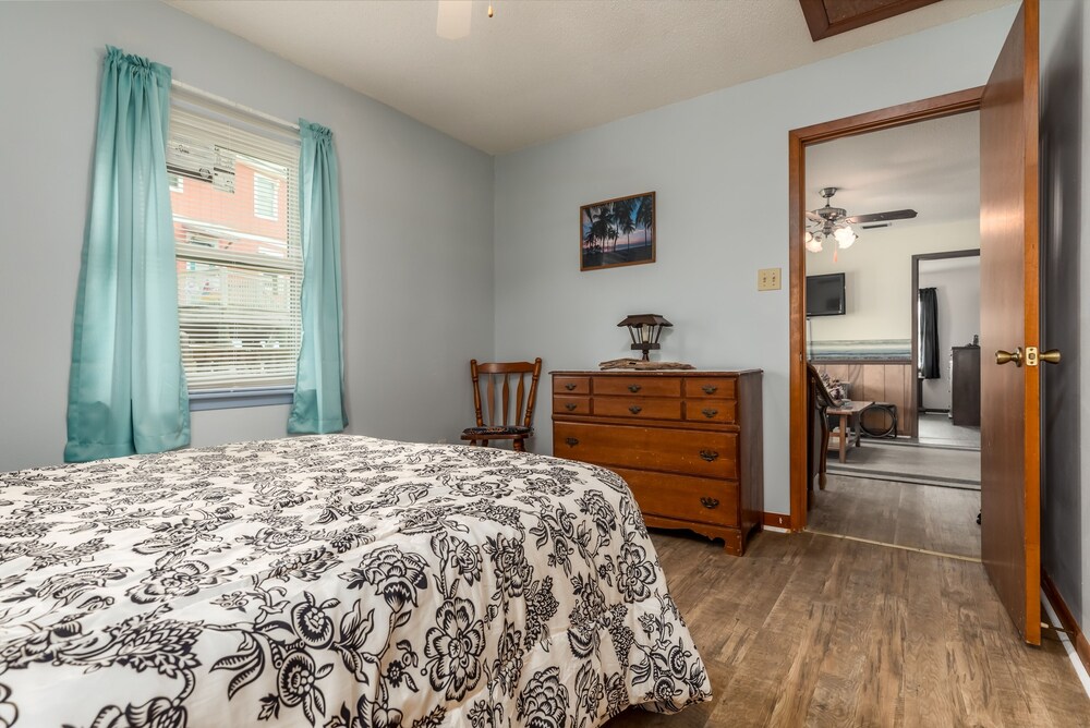 Palms 105 - 105 Pushmataha 3 Bedroom Home by RedAwning