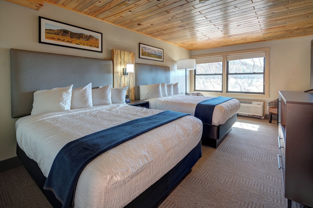 State Game Lodge at Custer State Park Resort