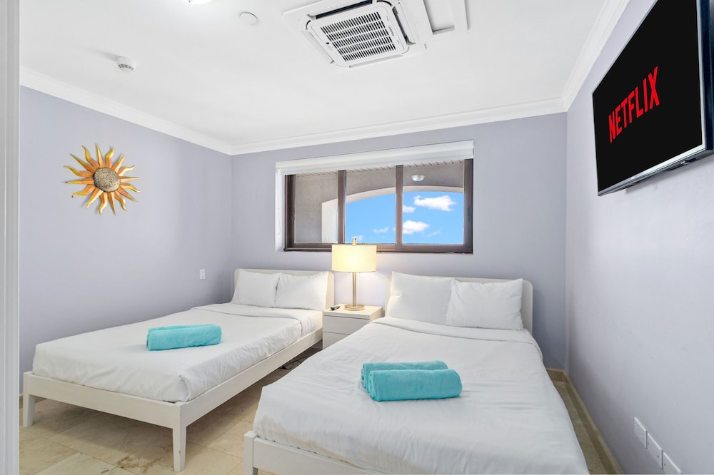 Palm Aruba Condos