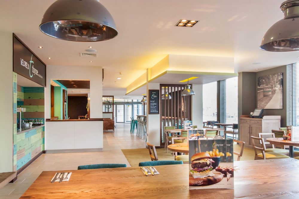 Premier Inn Luton Town Centre, photo 22