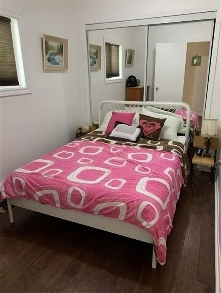 289 Siddon Lake 3 Bedroom Cottage
