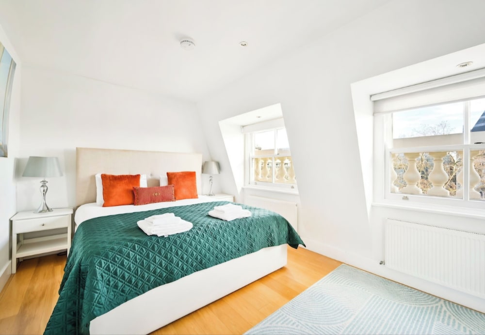 Luxury 3-bed Kensington Apartment - Sleeps 6