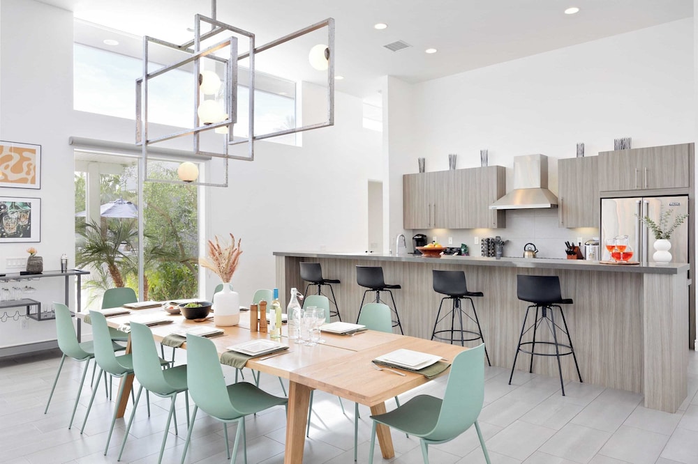 Sleeps 28! 2 Luxe Villas w/ Pool & Putting Green Polo Villas Nova by Avantstay