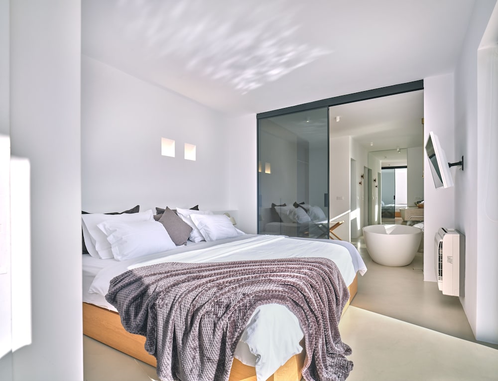 Santorini Heights