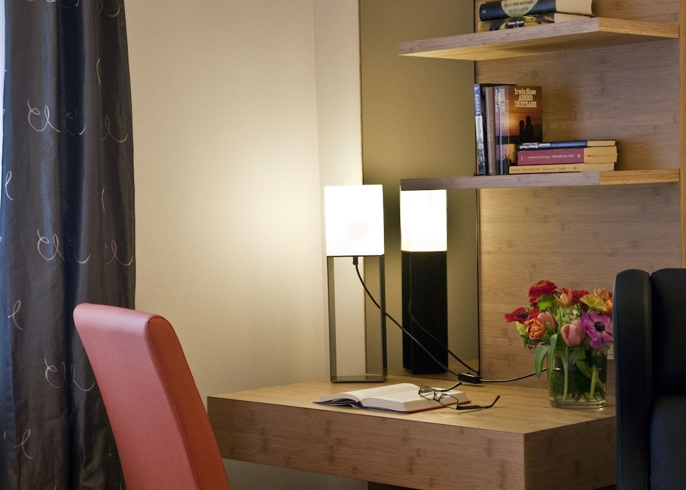 Frankfurt Vacations - Hotel Villa Orange - Property Image 37