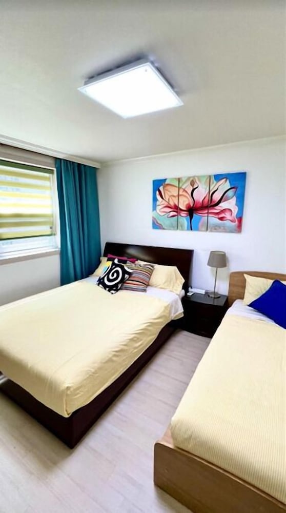 Riverside Guest House